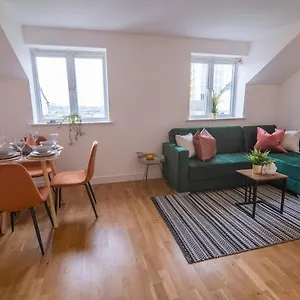 Apartment Stylish In Greenwich Borough Next To Station, Abbey Wood